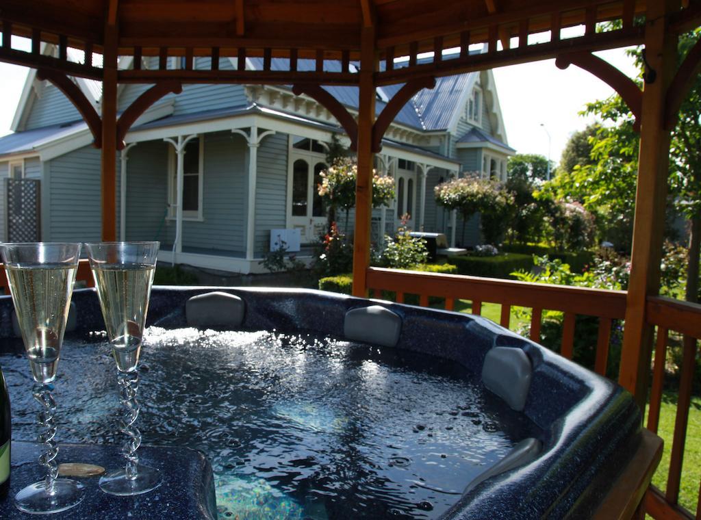 Lilac Rose Boutique Bed And Breakfast Christchurch Exterior foto